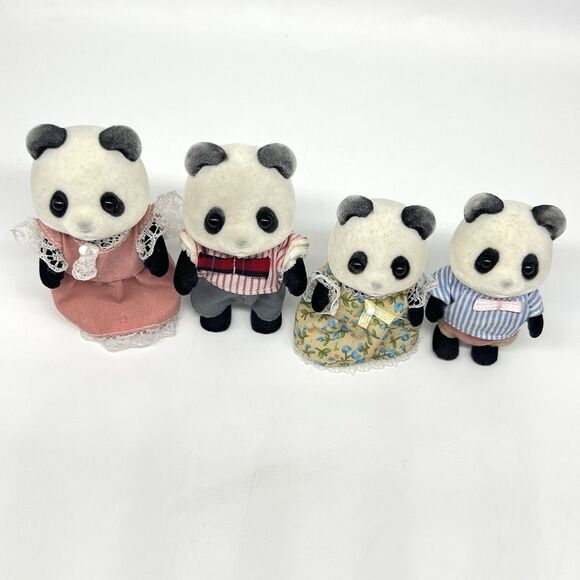 EPOCH Calico Critters Sylvanian Families Wilder Panda Family of 4 Mom Dad & Kids - Picture 3 of 11
